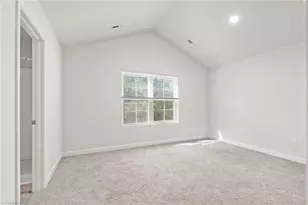 3902 Fairall Dr, Greensboro, NC 27401 - Photo 17