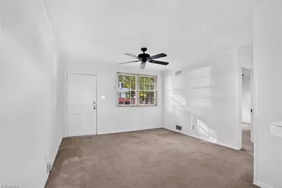 1810 Villa Drive, Greensboro, NC 27403 - Photo 9