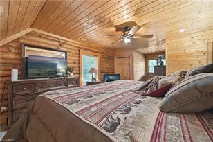 2235 Buck Mountain Rd, Purlear, NC 28665 - Photo 31