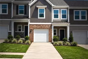 729 Summer Wheat Ln, Mebane, NC 27302 - Photo 1
