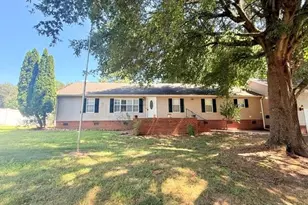 2350 Naomi Dr, Winston-Salem, NC 27107 - Photo 1