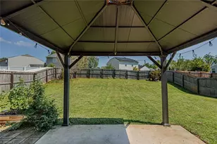6609 Glenville Dr, Whitsett, NC 27377 - Photo 19