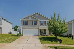 6609 Glenville Dr, Whitsett, NC 27377 - Photo 25