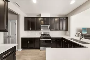 224 Ellsworth Manor Dr, Hillsborough, NC 27278 - Photo 3