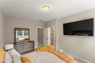 224 Ellsworth Manor Dr, Hillsborough, NC 27278 - Photo 27
