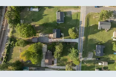 4505 Southern Webbing Mill Road, Greensboro, NC 27405 - Photo 7