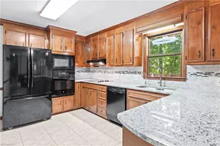 499 Reigate Dr, Kernersville, NC 27284 - Photo 13
