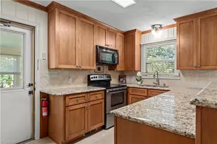 4963 Stonington Rd, Winston-Salem, NC 27103 - Photo 9