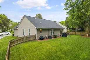2446 Somerset Pl Dr, Winston-Salem, NC 27103 - Photo 21