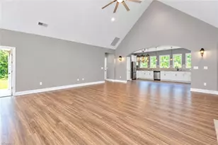 625 Robertson Rd, McLeansville, NC 27301 - Photo 35