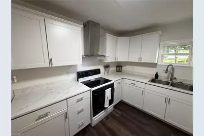 951 Newsome Street, Mount Airy, NC 27030 - Photo 3