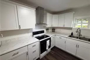 951 Newsome St, Mount Airy, NC 27030 - Photo 3