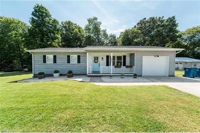 725 Beech Street, Yadkinville, NC 27055 - Photo 1