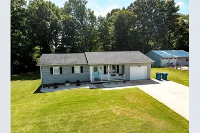 725 Beech Street, Yadkinville, NC 27055 - Photo 3