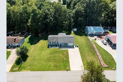 725 Beech Street, Yadkinville, NC 27055 - Photo 5