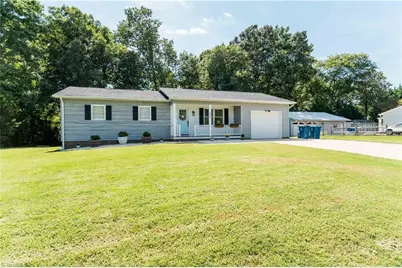 725 Beech Street, Yadkinville, NC 27055 - Photo 7