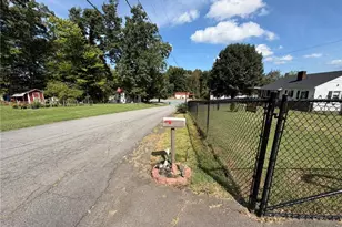 113 Hardy St, Jonesville, NC 28642 - Photo 25