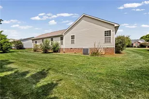 103 Blairfield Ct, North Wilkesboro, NC 28659 - Photo 35