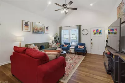 1305 Whitsett Street, Burlington, NC 27215 - Photo 7