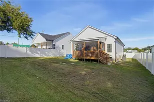 1305 Whitsett St, Burlington, NC 27215 - Photo 27