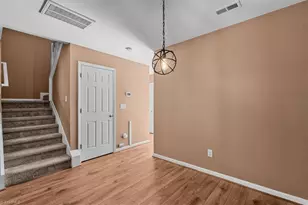 41 Tannenbaum Cir, Greensboro, NC 27410 - Photo 9