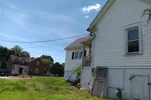 536 Monroe St, Eden, NC 27288 - Photo 5