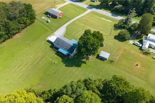 1054 Sutton Rd, Greensboro, NC 27406 - Photo 37