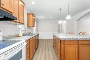 1054 Sutton Rd, Greensboro, NC 27406 - Photo 13