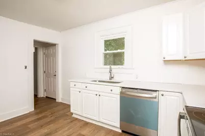 208 Underhill Street, High Point, NC 27260 - Photo 5