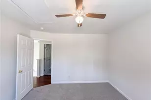 1913 Foust Rd, Greensboro, NC 27405 - Photo 15