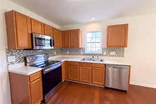 1913 Foust Rd, Greensboro, NC 27405 - Photo 7