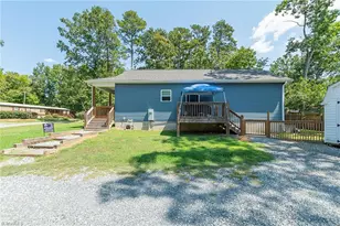 196 8th Ave, New London, NC 28127 - Photo 31