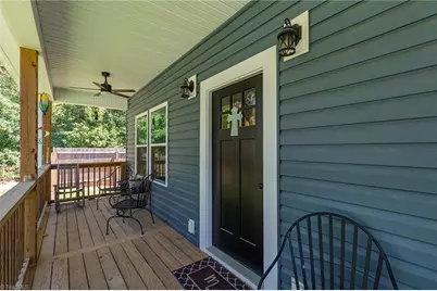 196 8th Avenue, New London, NC 28127 - Photo 3