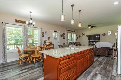196 8th Avenue, New London, NC 28127 - Photo 15