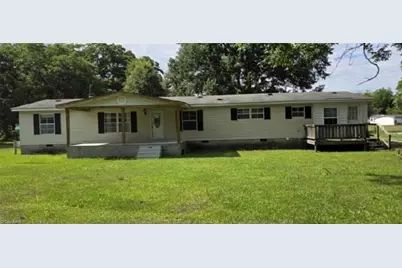 503 Hillsboro Street, Mount Olive, NC 28365 - Photo 1