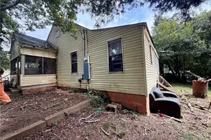 1146 Cook St, Winston-Salem, NC 27105 - Photo 7