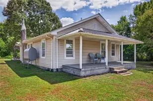 101 Goforth Dr, Thomasville, NC 27360 - Photo 1