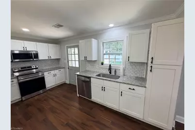 3950 Cole Avenue, High Point, NC 27265 - Photo 5