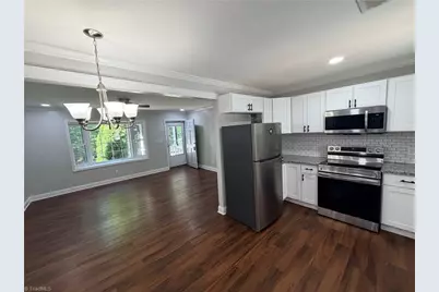 3950 Cole Avenue, High Point, NC 27265 - Photo 9