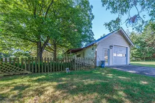 4881 Vienna Dozier Rd, Pfafftown, NC 27040 - Photo 39