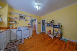 4881 Vienna Dozier Rd, Pfafftown, NC 27040 - Photo 15