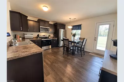 1089 Bitting Hall Circle, Rural Hall, NC 27045 - Photo 5
