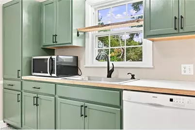 1407 Bolton Street, Winston-Salem, NC 27103 - Photo 7