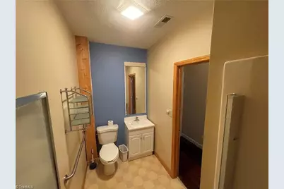 105 Main Street, Elkin, NC 28621 - Photo 9