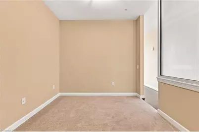 201 Elm Street #802, Greensboro, NC 27401 - Photo 9