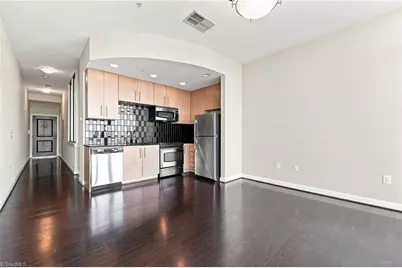 201 Elm Street #802, Greensboro, NC 27401 - Photo 17