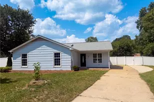 2 Cabot Ct, Greensboro, NC 27407 - Photo 1