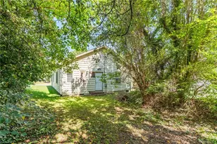 1307 Stonewall Ave, Burlington, NC 27217 - Photo 11