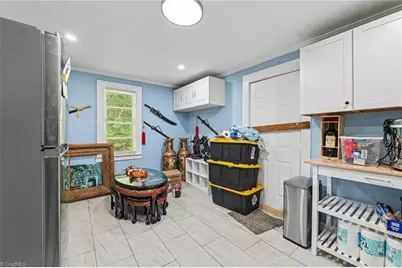 307 Vail Avenue, High Point, NC 28208 - Photo 5
