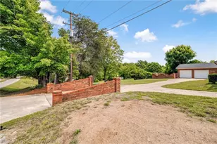 7549 Sunnyvale Dr, High Point, NC 27265 - Photo 29